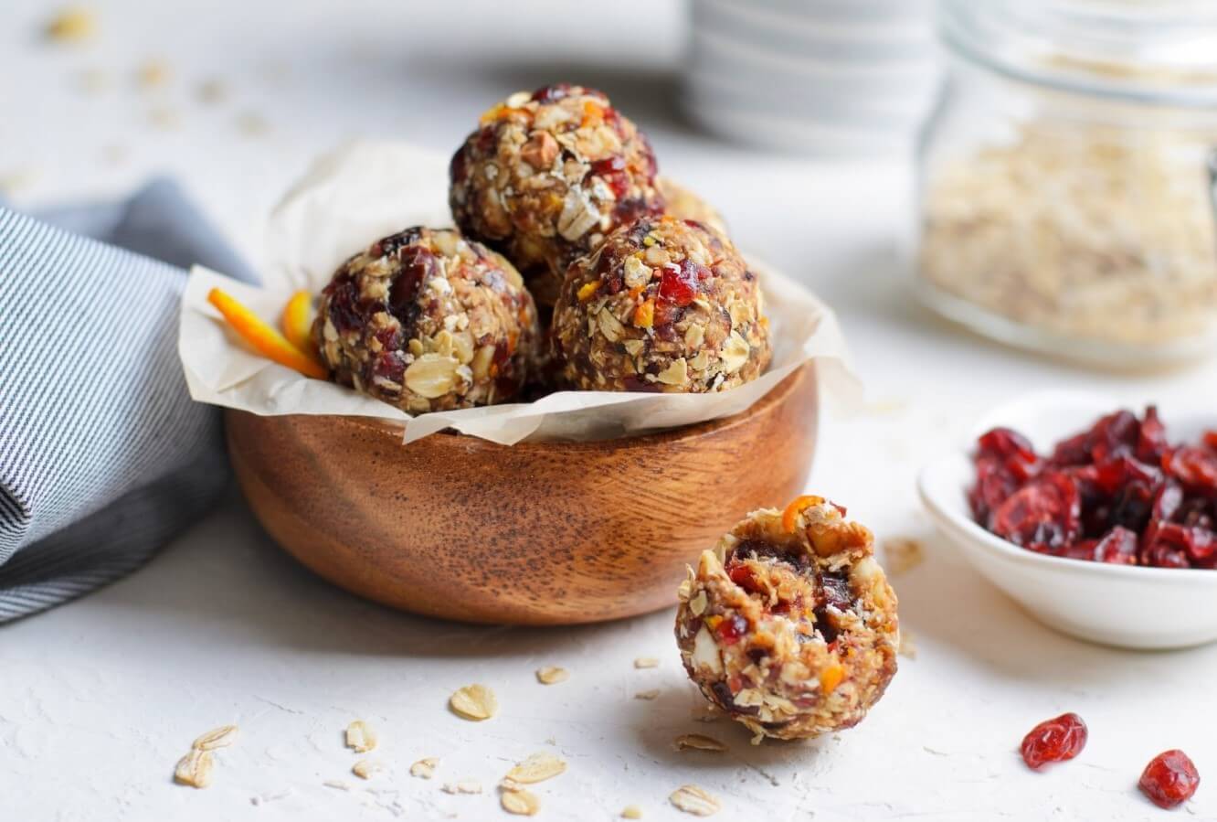 Australian Menopause Centre Healthy Energy Balls, Raw Vegan Balls with Oatmeal, Cranberry, Dates and Nuts - Sweet Treats for Menopause